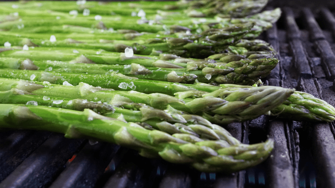 Grilled Asparagus With Spring Pesto