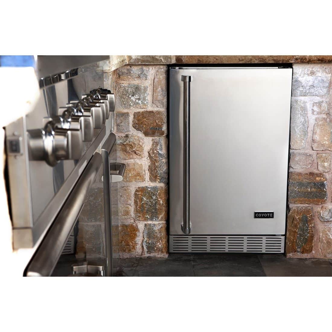 Coyote Outdoor Refrigerator - Thumbnail 4
